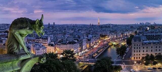 Paryż to nie tylko miasto zakochanych. Zobacz, z czego słynie Paryż!
